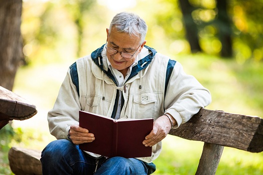 Benefits Reading Provides for Seniors in Edmonton, AB