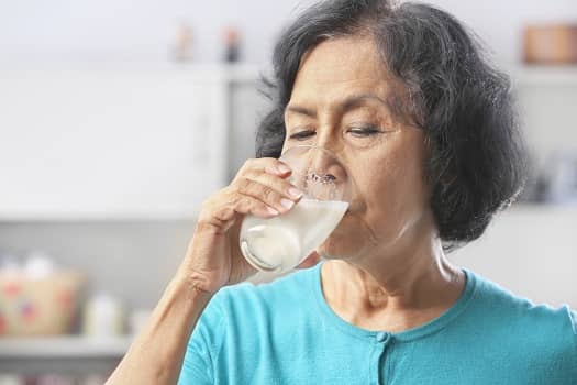 Reasons for the Elderly to Drink Milk in Edmonton, AB